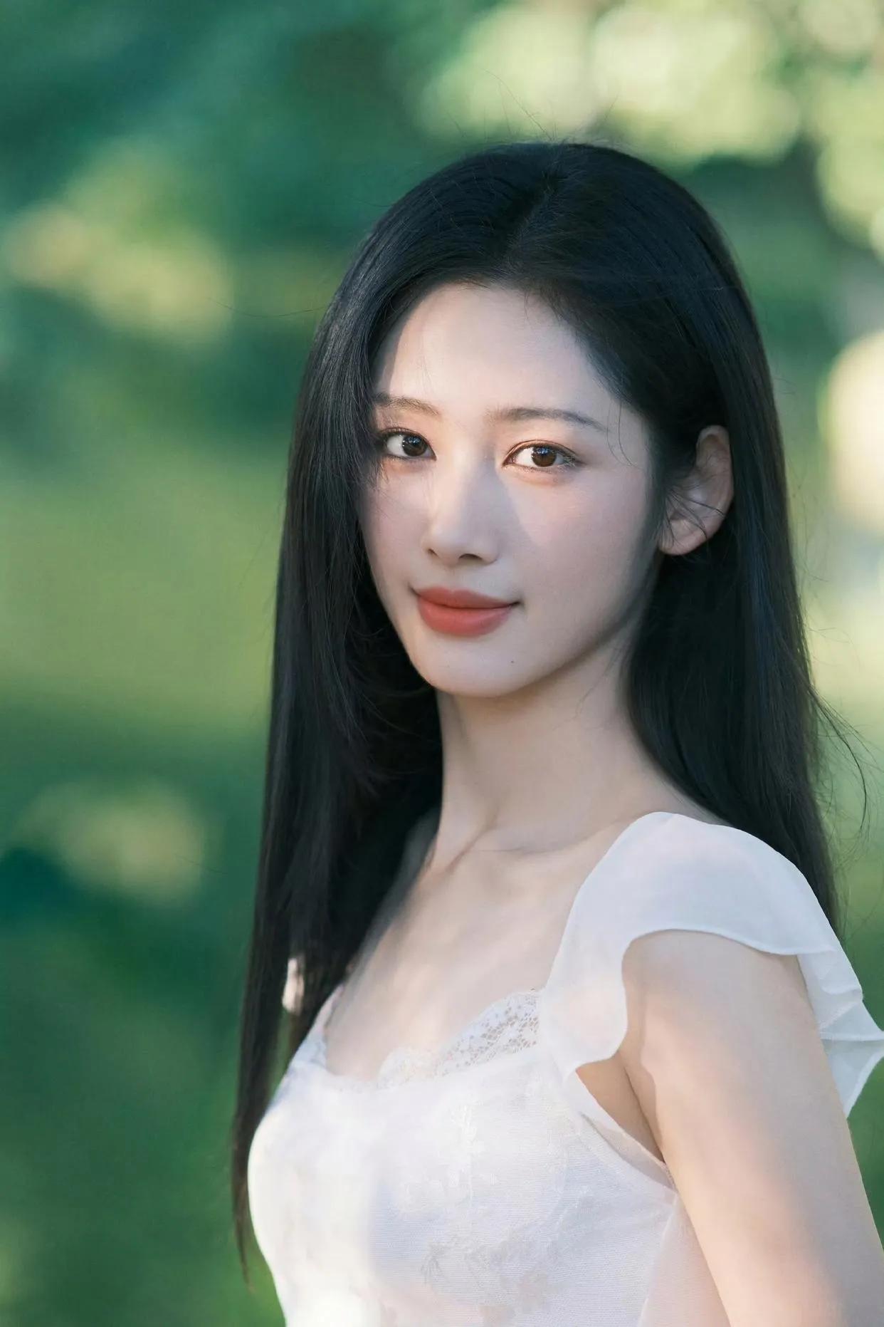 清澈如水！
