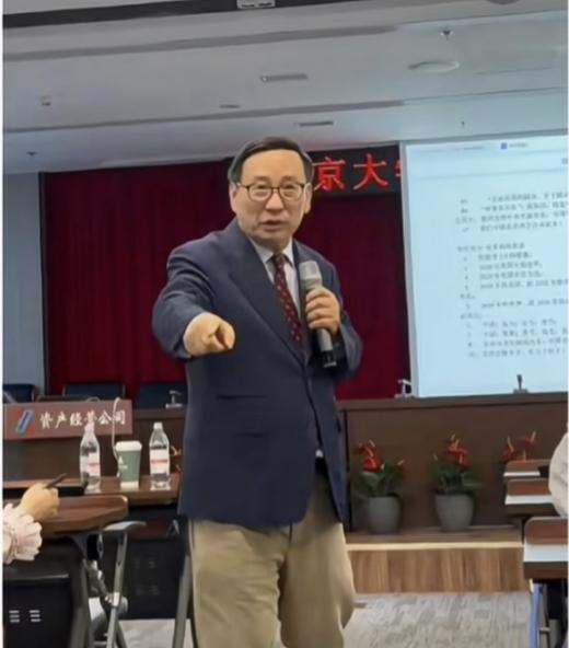 炸裂发言！高志凯icon称中国武力不为邻国，一番话点醒全场！
高志凯这席话太狠了