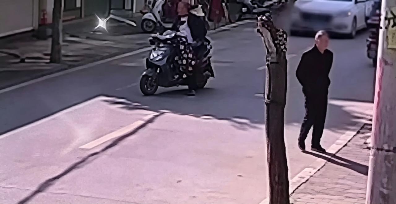 妻子被夹头、丈夫被讹3万，检察官一句话全场沉默：换了我，可能更冲动！

河南禹州