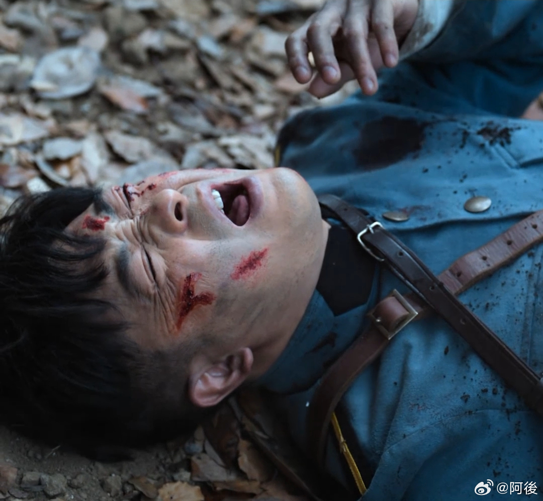 南部档案农夫与蛇 莫云高把恩将仇报演得太逼真了！张起灵的善意成了他贪婪的借口，这