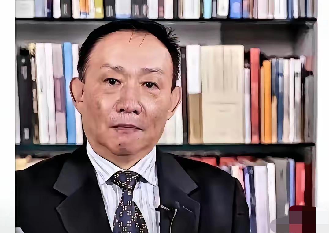 知名学者卢麒元抛出的一个拷问，让不少圈内人直接破了防。咱们养着上百万的社科研究大