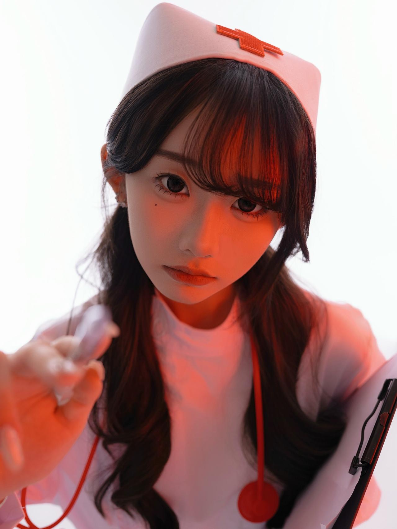 台妹画报：超可爱的小护士！
INS：suyi_ns