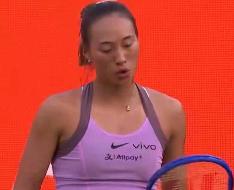 又是0:2的完败！在刚刚结束的一场WTA500伦敦赛中，郑钦文以0:2不敌对手止