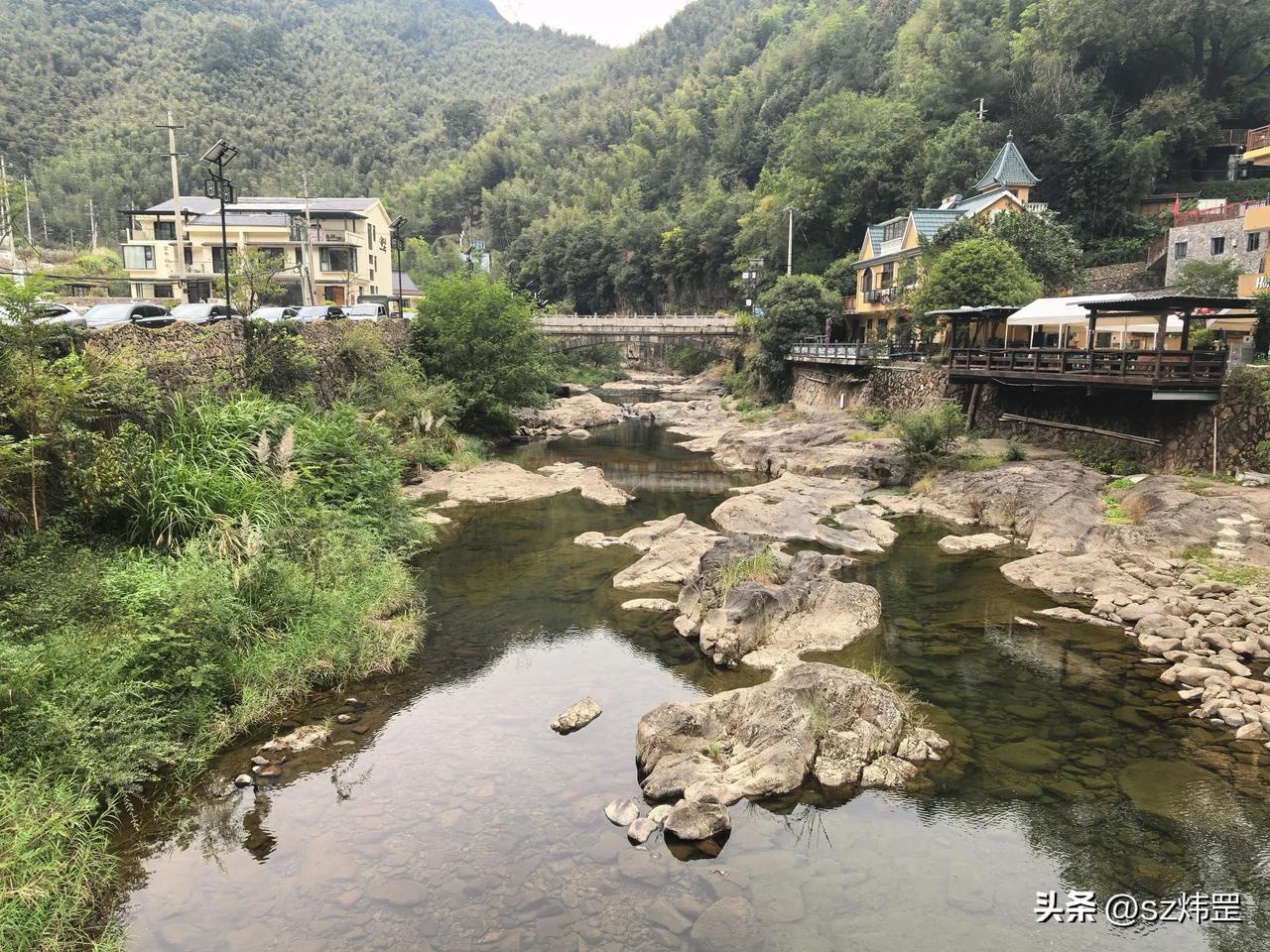 （原创）累
看了朋友发的图片，感觉这地很美，查了AI，觉得那山清水秀、风景优美，