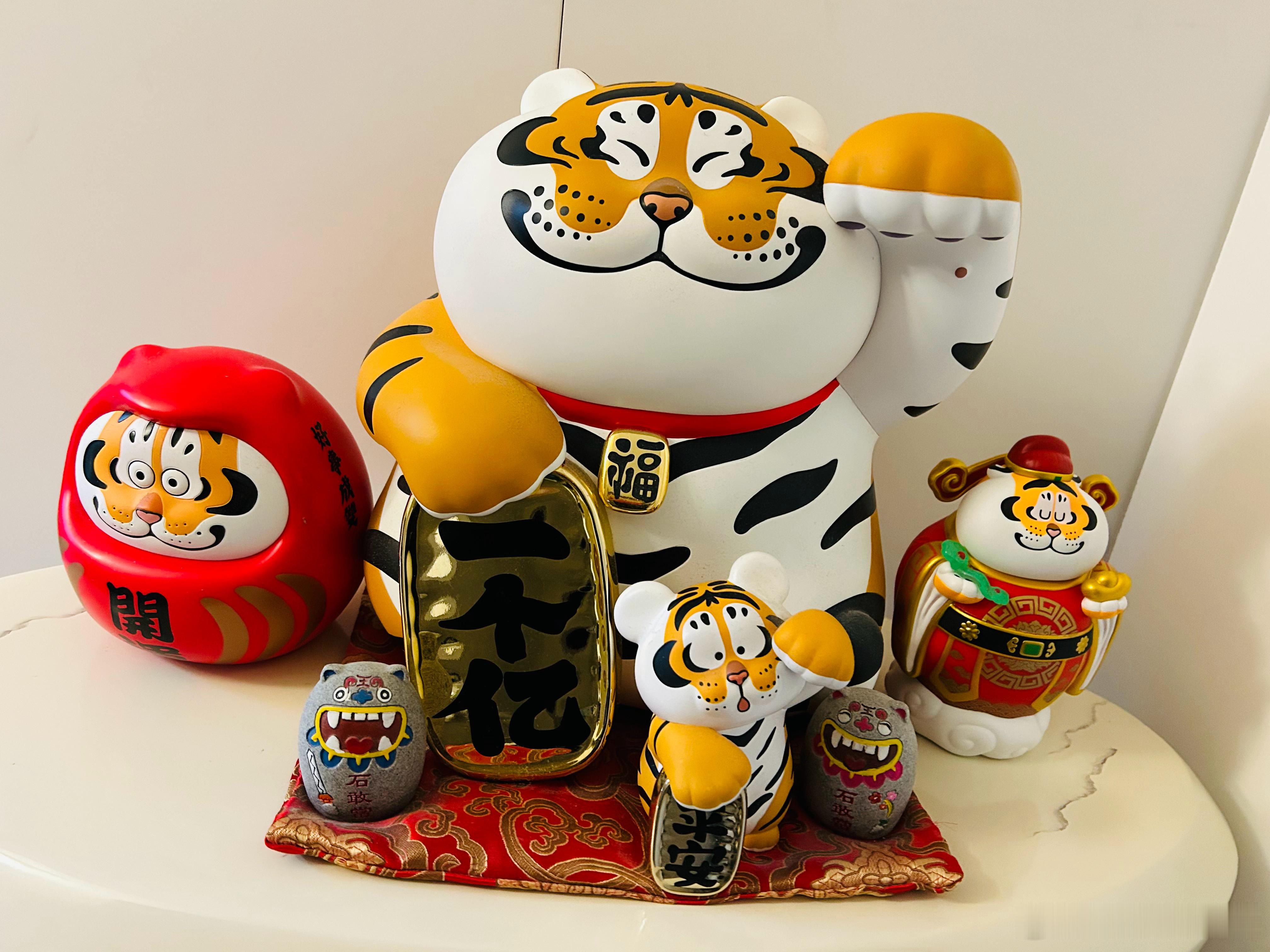 平安夜，平平安安最是福。希望新的一岁，可以平安发财