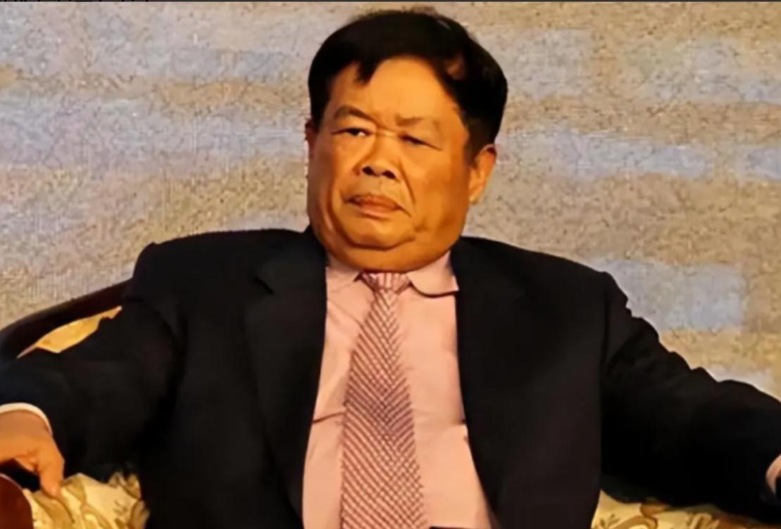 1980年，曹德旺给妻子陈凤英写信：“我爱上了别人，我要和你离婚，不过我会补偿你