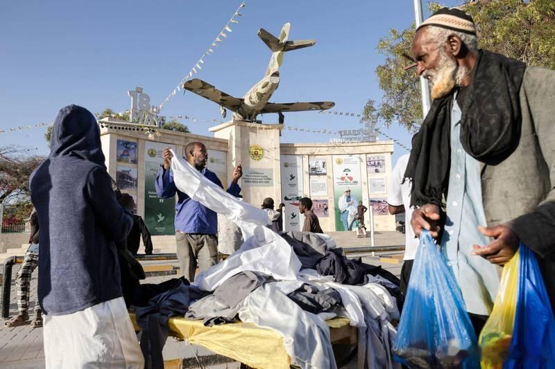 红海咽喉“开价” 索马里兰提议以军事基地换取美国承认 揭示小政治实体的生存筹码海