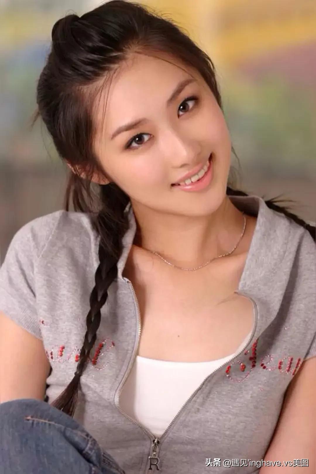 涂黎曼大美女气质好自然美