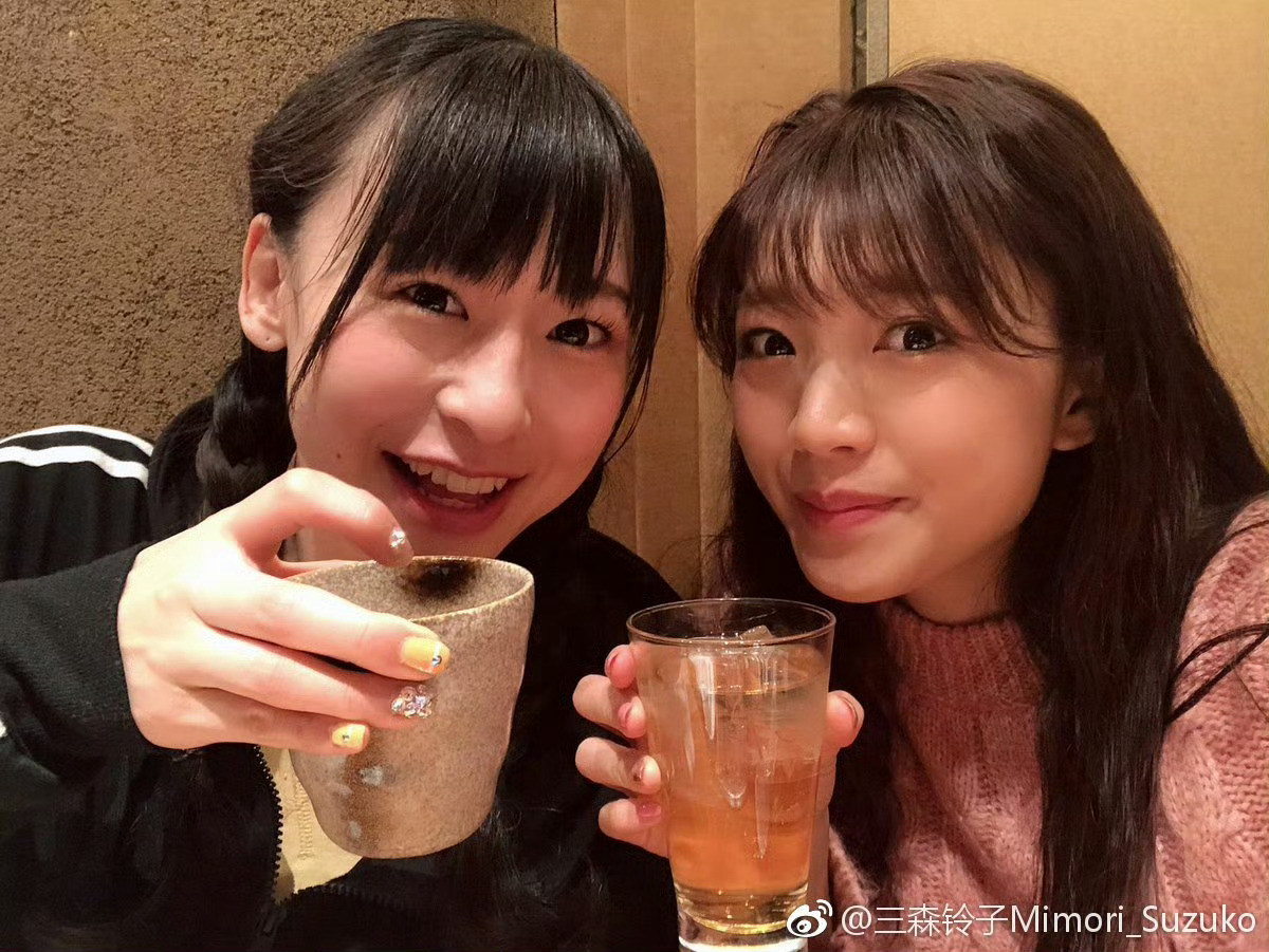 -我完蛋的人生里出现了完美的人 最回坑追霓虹女人中 我是缪dw谢谢！没事也不会骂
