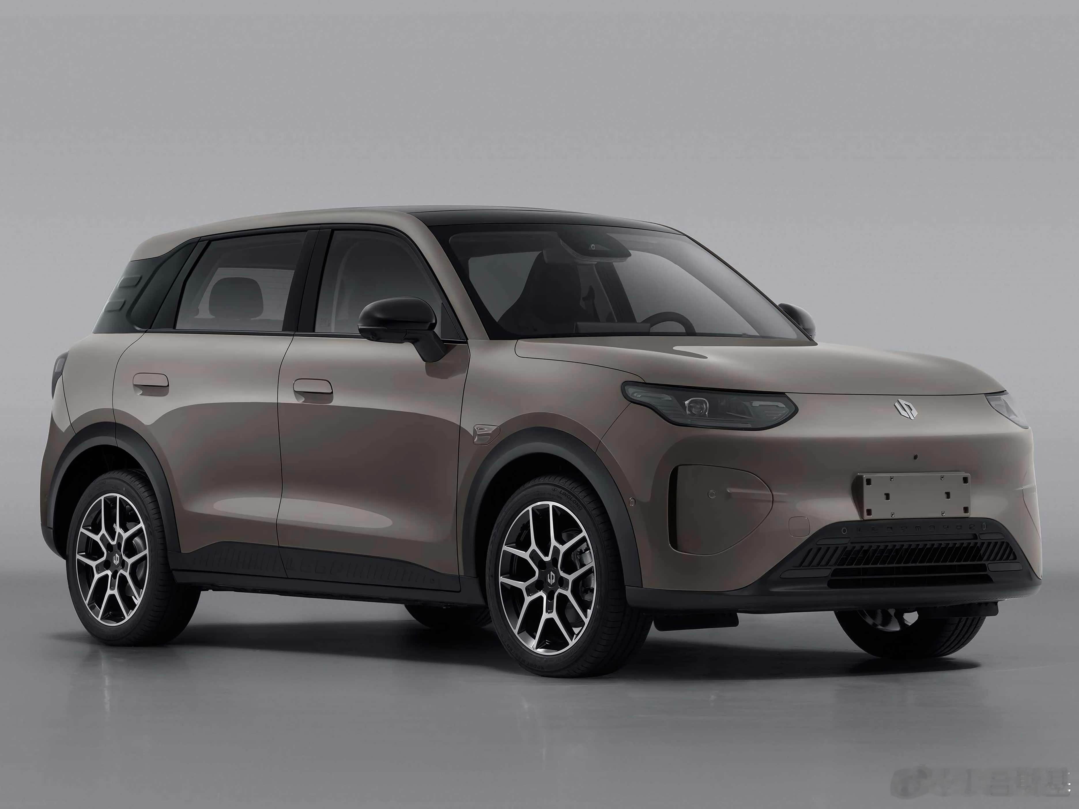 零跑A10的内饰公布了，这是一个7万级的小纯电SUV，是和吉利星愿、名爵MG4等