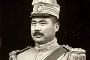 1928年3月15日，军阀冯玉祥下令攻打少林寺，长达40天的大火。这场灾难几乎毁