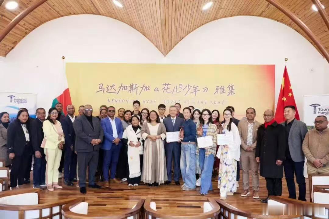 家人们，花少7官宣排面 真的太赞，花儿与少年同心季多国联合打call ，坐等花少