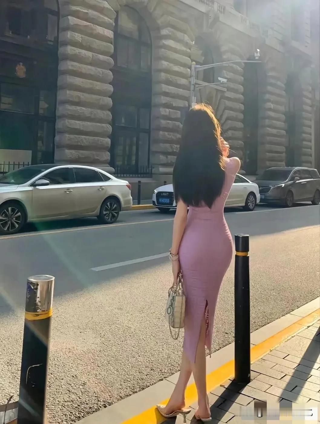 遇到个时尚性感，优雅迷人的女人