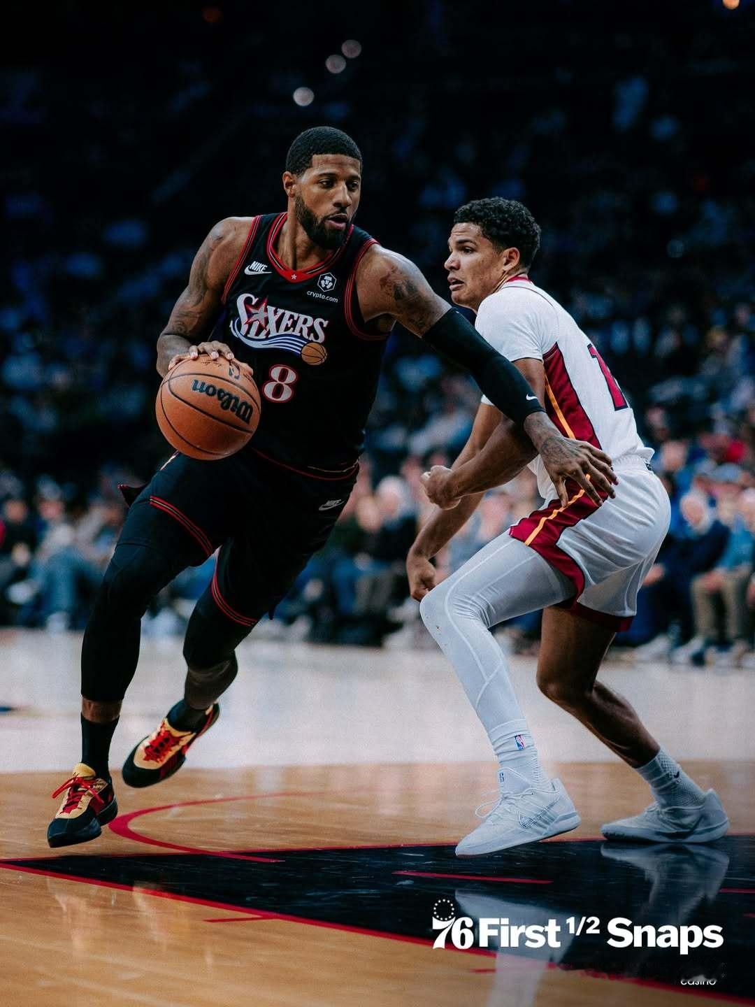球队图集！分享一组早前76人对阵热火比赛时拍摄现场酷图！