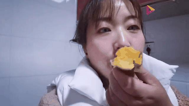吃红薯到底是吃苦还是享福？
       这得分时代来看。过去物资匮乏时，红薯是