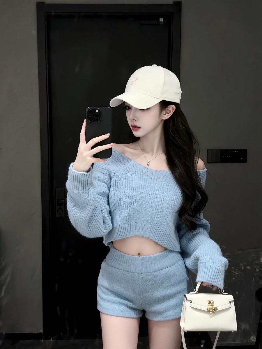 辣妹穿搭 温柔穿搭 露肩穿搭 温柔纯欲风穿搭分享 秀身材穿搭