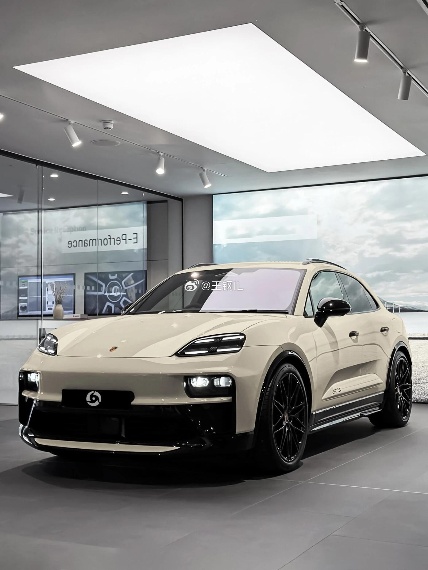 新款Macan这配色真的绝了！！新款外观霸气了许多，低饱和度杏仁曲奇棕好好看保时