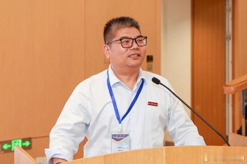 宁波镇海中学沈虎跃深耕讲台育桃李 2026年上半年度“浙江好人榜”揭晓，镇海中学