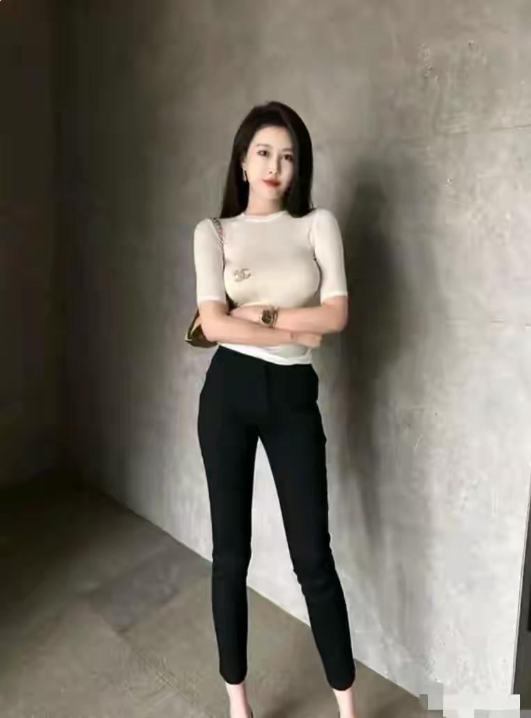 人生何处不愁
1.娘胎里愁发育完全
2.婴儿时愁说话、走路别太迟
3.学生时期愁