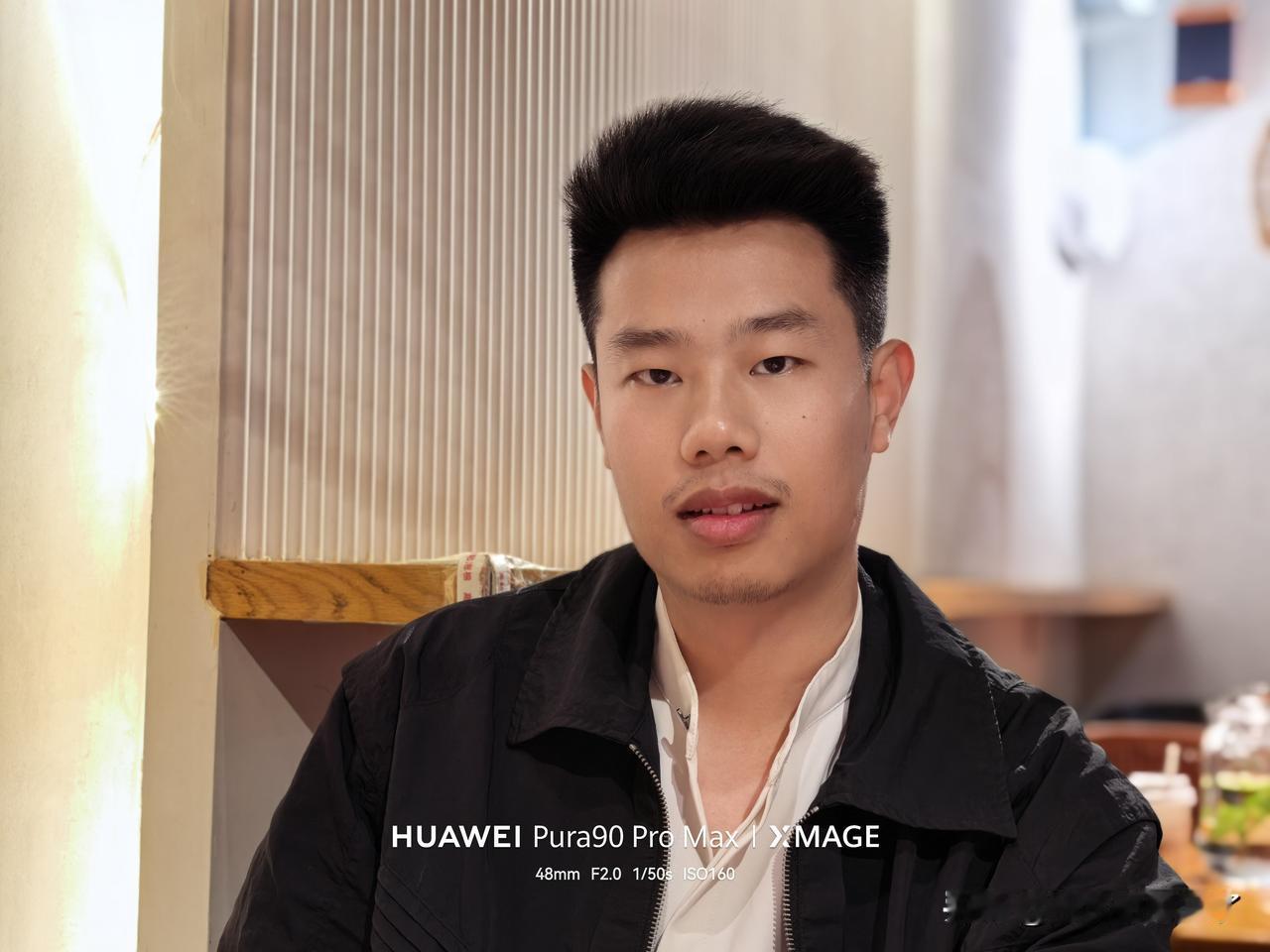 华为、小米、苹果的人像模式，大家觉得哪张最好看？

温馨提示下图不是吴彦祖，是阿
