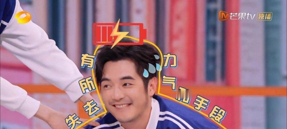 先来说说金世佳在这档节目中的表现。金世佳原本在大众眼里是那种专注演戏的演员，大家