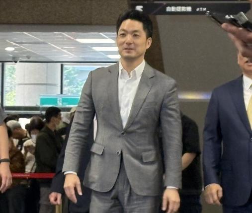 4 月 10 日，台北市长蒋万安最新发声！针对大陆 9 日宣布在黄海实施实弹射击