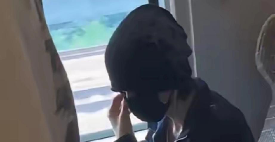 官方实锤！网传艺人高铁占座事件调查结果出炉
 
     7月26日，铁路石家庄