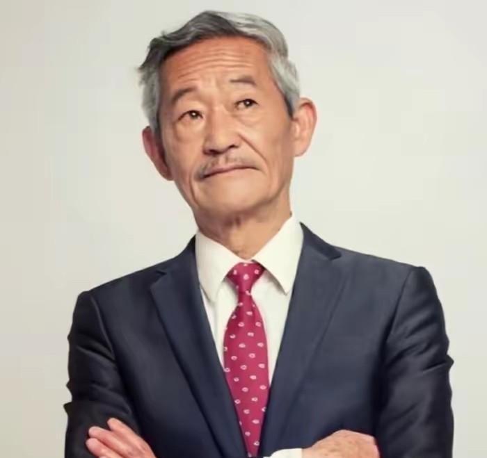 人呐，有时候就像是把自己的身体当成了不会坏的机器，使劲踩油门往前冲，忘了得定期进