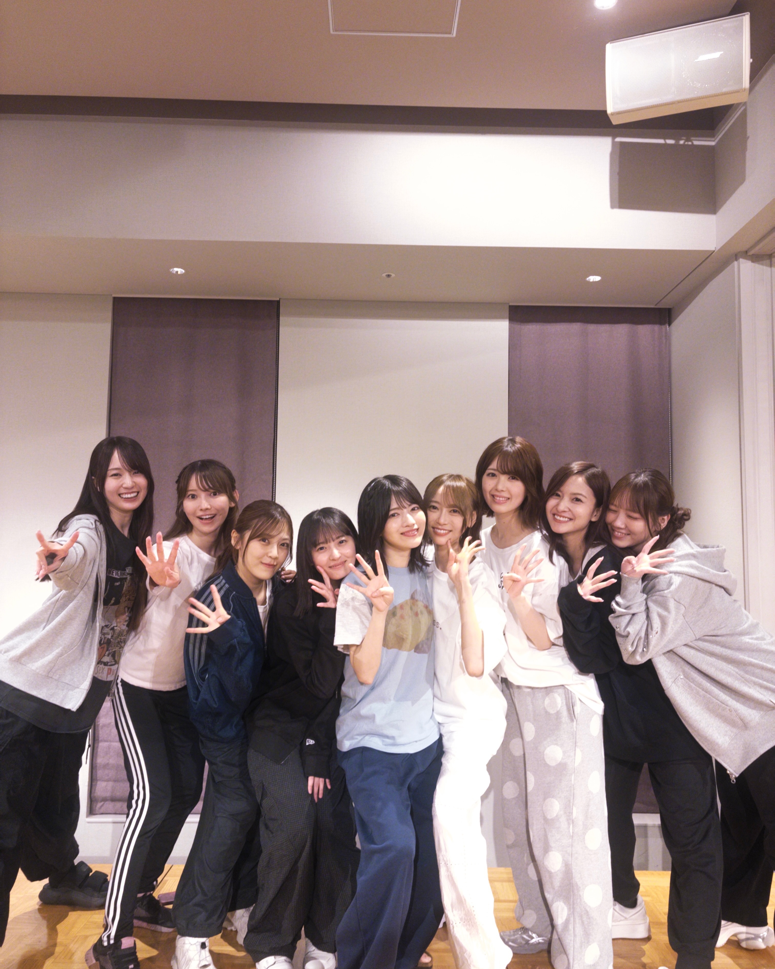 远藤樱  via 岩本莲加 ins 
