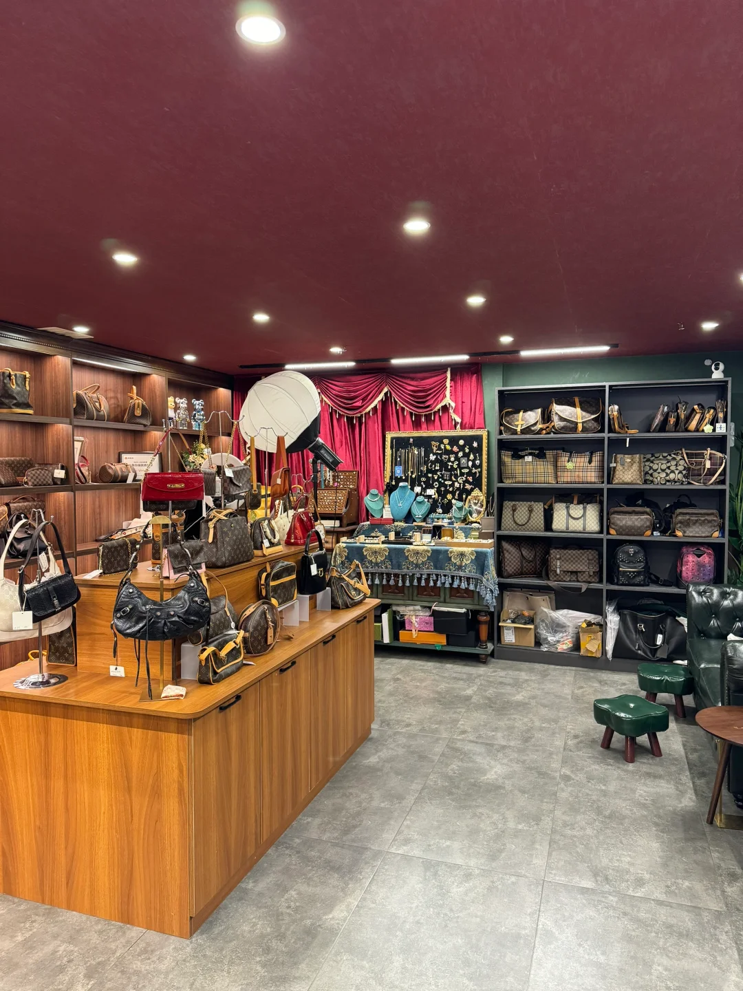 青岛凯德。。。。。我的消费观崩塌了。。。。