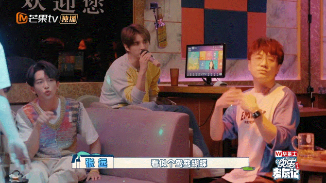 #厚米团南波万唱歌代沟来了#一曲新鸳鸯蝴蝶梦，可算是把弟弟跟哥哥之间的代沟给挖开