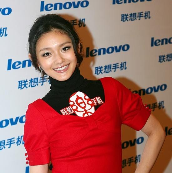 劝她离婚的人听着挺过瘾，事实上她离了，他们谁能管她和孩子们的吃喝用度？都是站着说