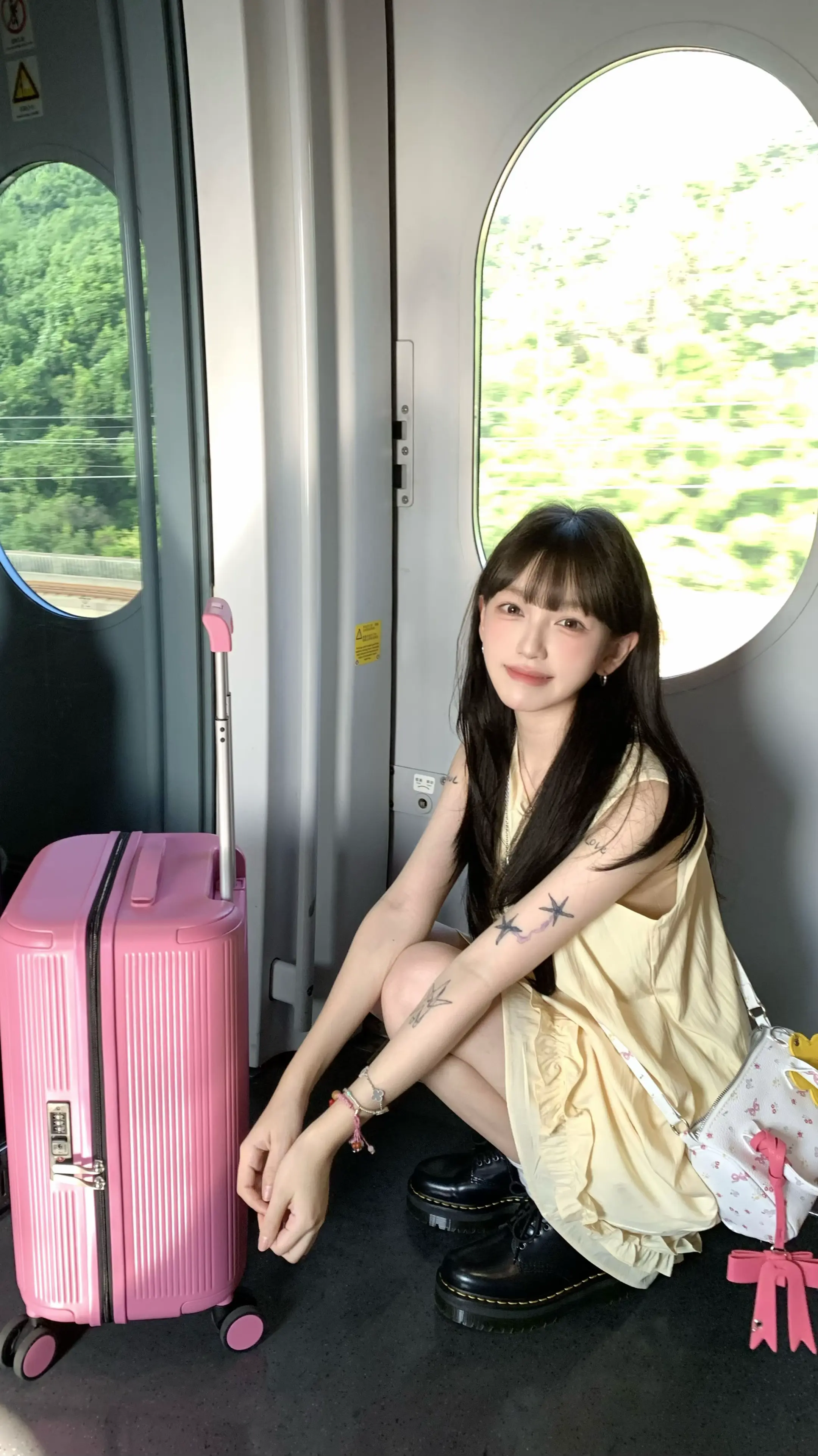 小小世界开心至上。