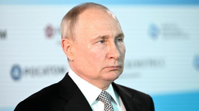 普京大帝的时代真的要画上句号了吗？克里姆林宫最近的风吹草动简直让人惊掉下巴！关于