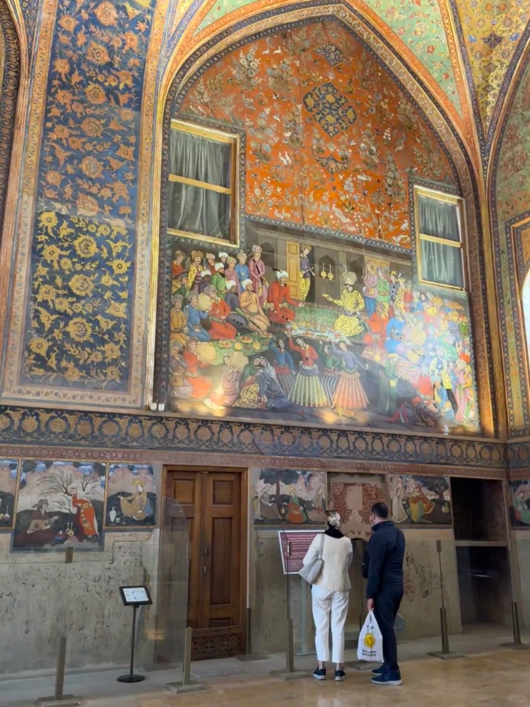 live存在的意义 伊朗宫阙万间都做了土。兴，百姓苦。亡，百姓苦。真美啊……爱打