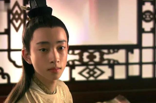 红楼梦里这些女孩子固然都是悲剧性的结局，实际上最令人心酸的是智能。 
小尼姑智能