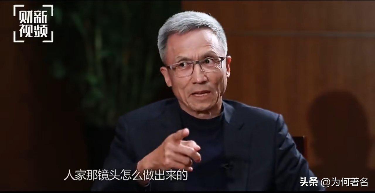 经济学家许小年的脸不知道红了没有
7月2日，看到日本人排长队等着购买中国产相机的