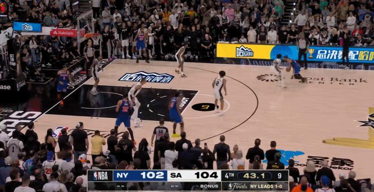 文班反超的2+1，布伦森又一个关键中投，这比赛太刺激了！NBA