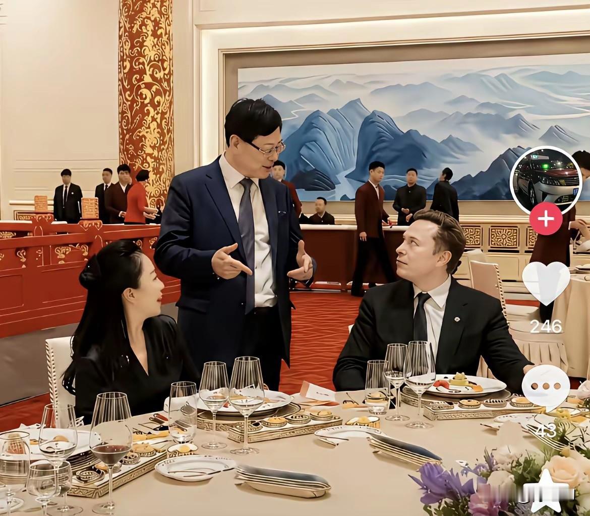 杨元庆当年“每秒卖5台”碾压马斯克，12年后一个卖设备，一个改世界～
2014年