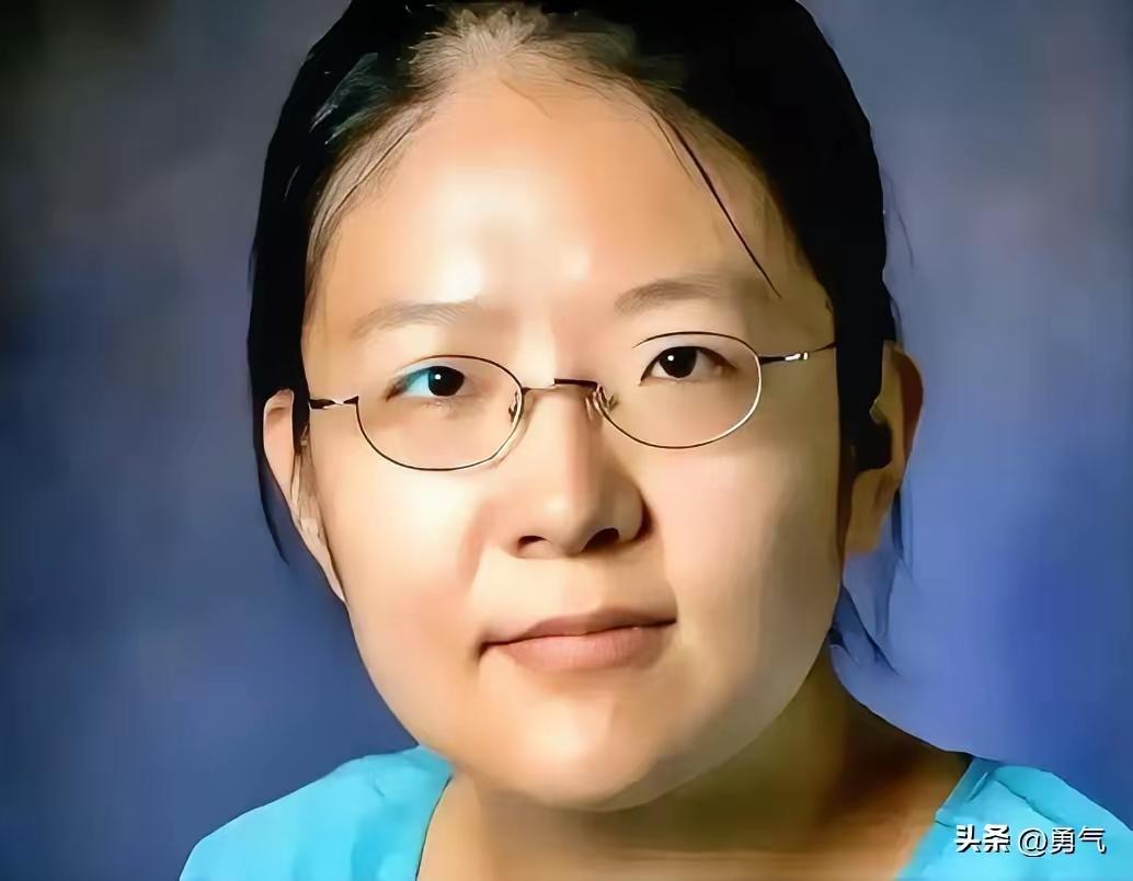 广州一女教授在985任教3年，每次课上都没几个人上课，最终因考核不过惨遭辞退，万