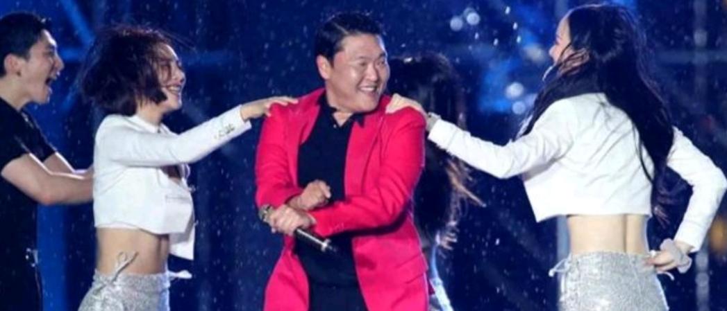 鸟叔涉嫌违规获取精神药物案：6人被移送检方，巡演计划暂未调整。

就在6月2日，
