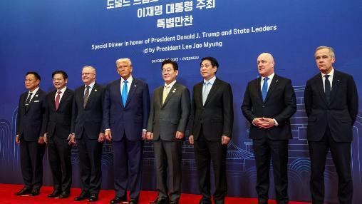 10月29日，由于特朗普不会出席APEC峰会，因此李在明今晚准备了一个特别晚宴。