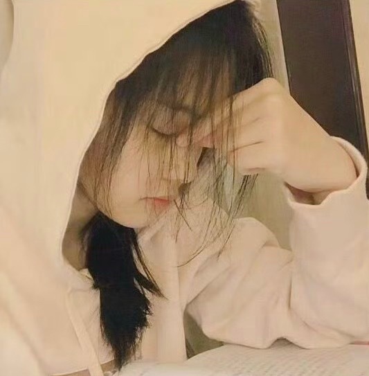 即上次芭莎之后 白鹿粉丝又扶贫了 这一天天的辛苦了[淡淡的] ​​​