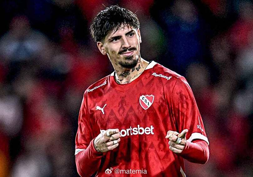 马特奥·冈萨雷斯🇪🇸（记者）：皇家贝蒂斯队的代表与阿根廷独立队球员凯文·洛莫