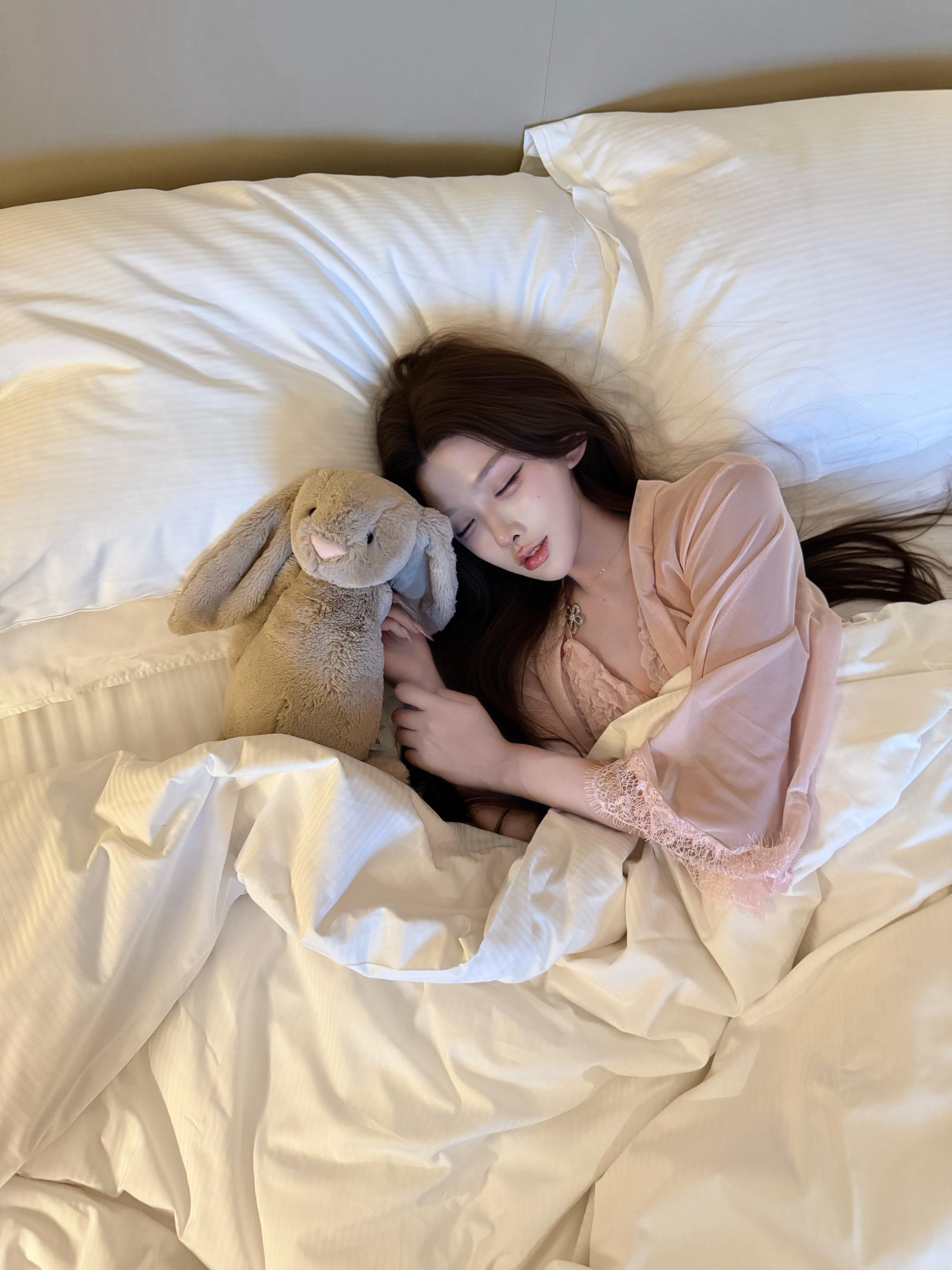 看你入眠的侧脸有多美