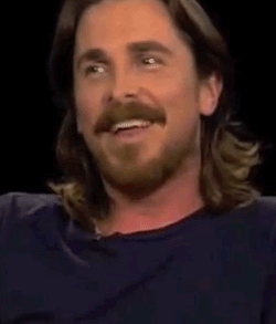 手机玩多了看电影都像在干正事真的是~现在看综艺都少了~以前看综艺【康熙来了】各类