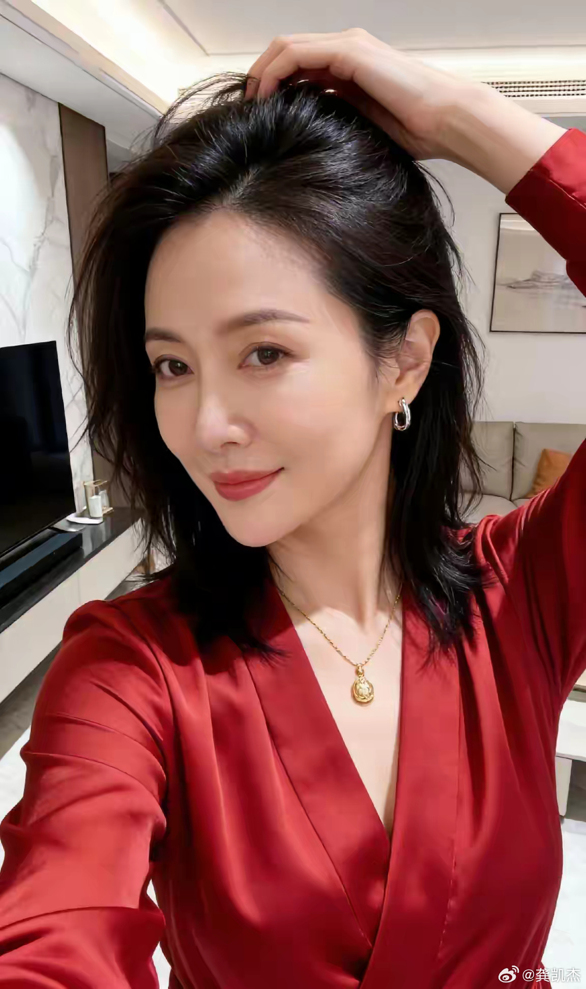 猜猜她的年纪，不许夸大，猜对的人寥寥无几。 