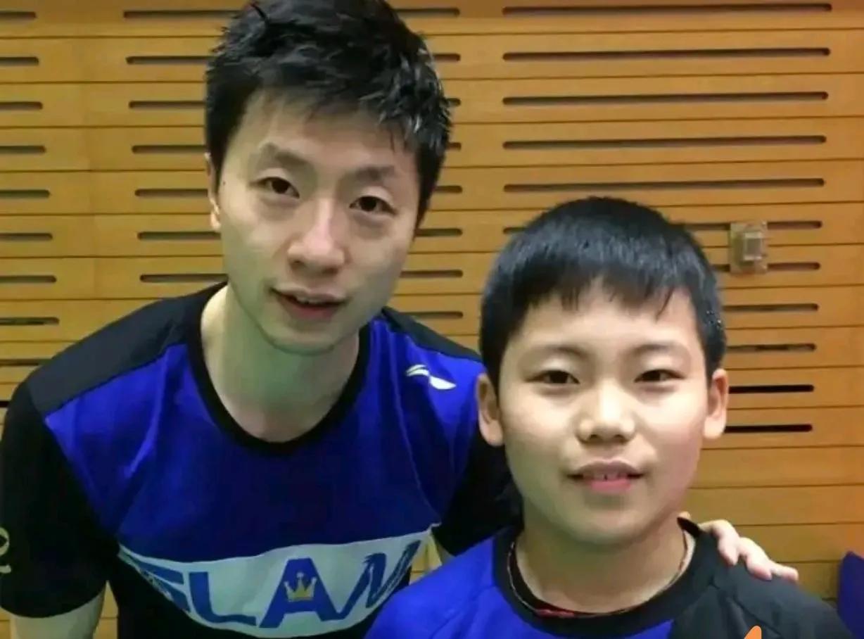 18岁天才输球又输人？领奖台黑脸拒握王楚钦，日本乒坛新星赛后引爆争议！

澳门世