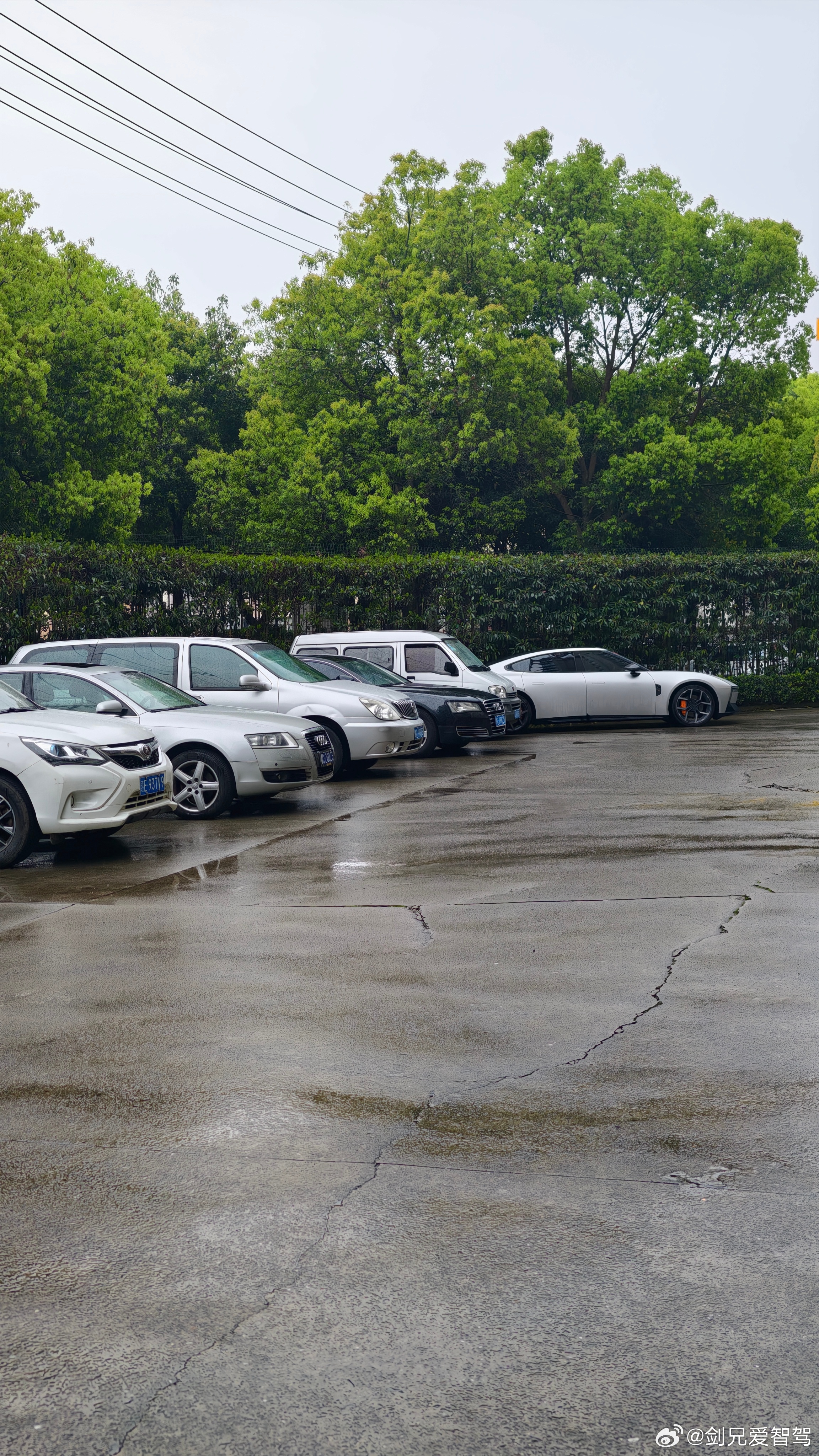 到哪里都是鹤立鸡群的感觉！！小鹏汽车小鹏p7