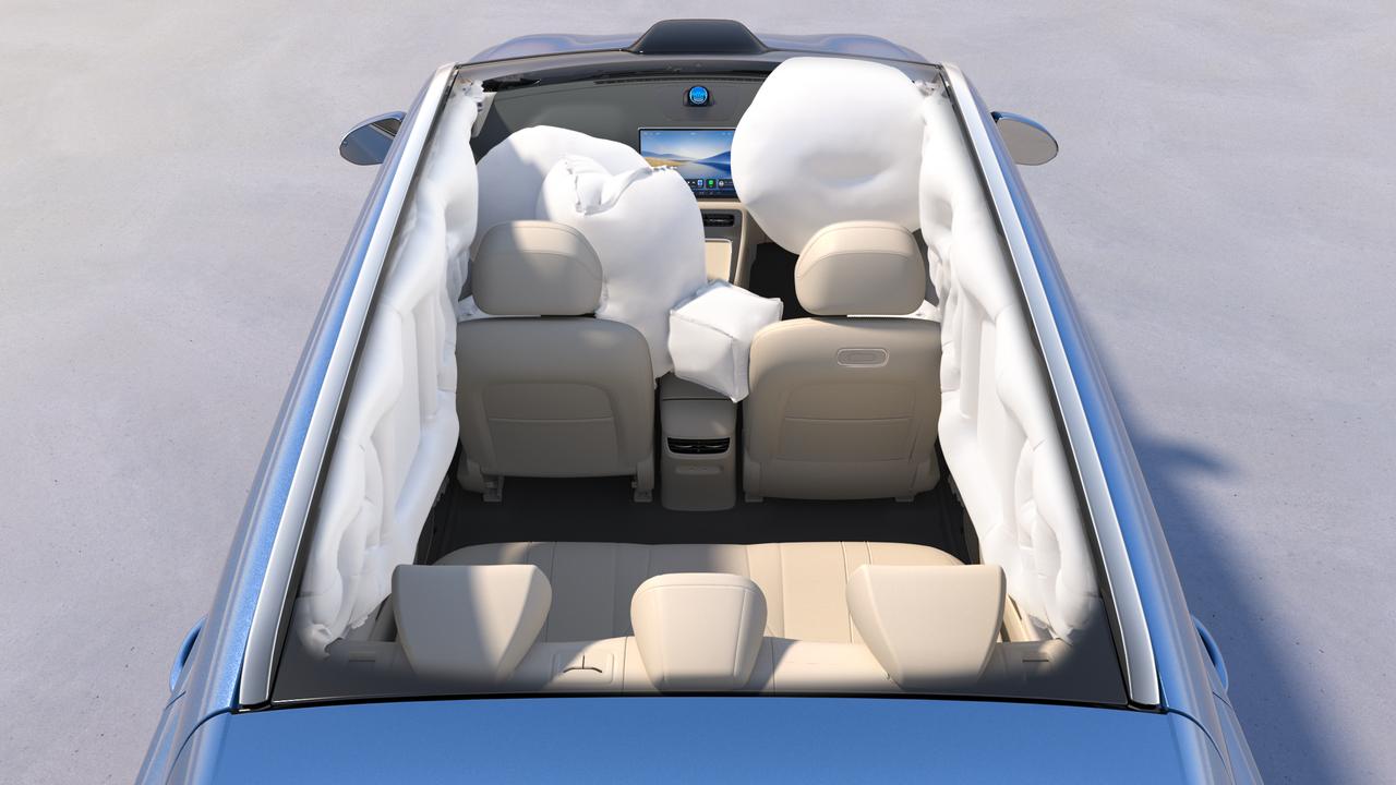 尚界H5硬核出圈，93.8%综合得分登顶安全测试
余承东在AWE直播中重点提及的